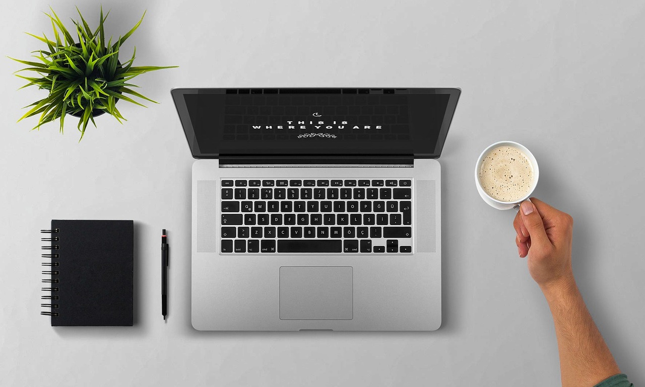 Being Cautious with Online Relationships